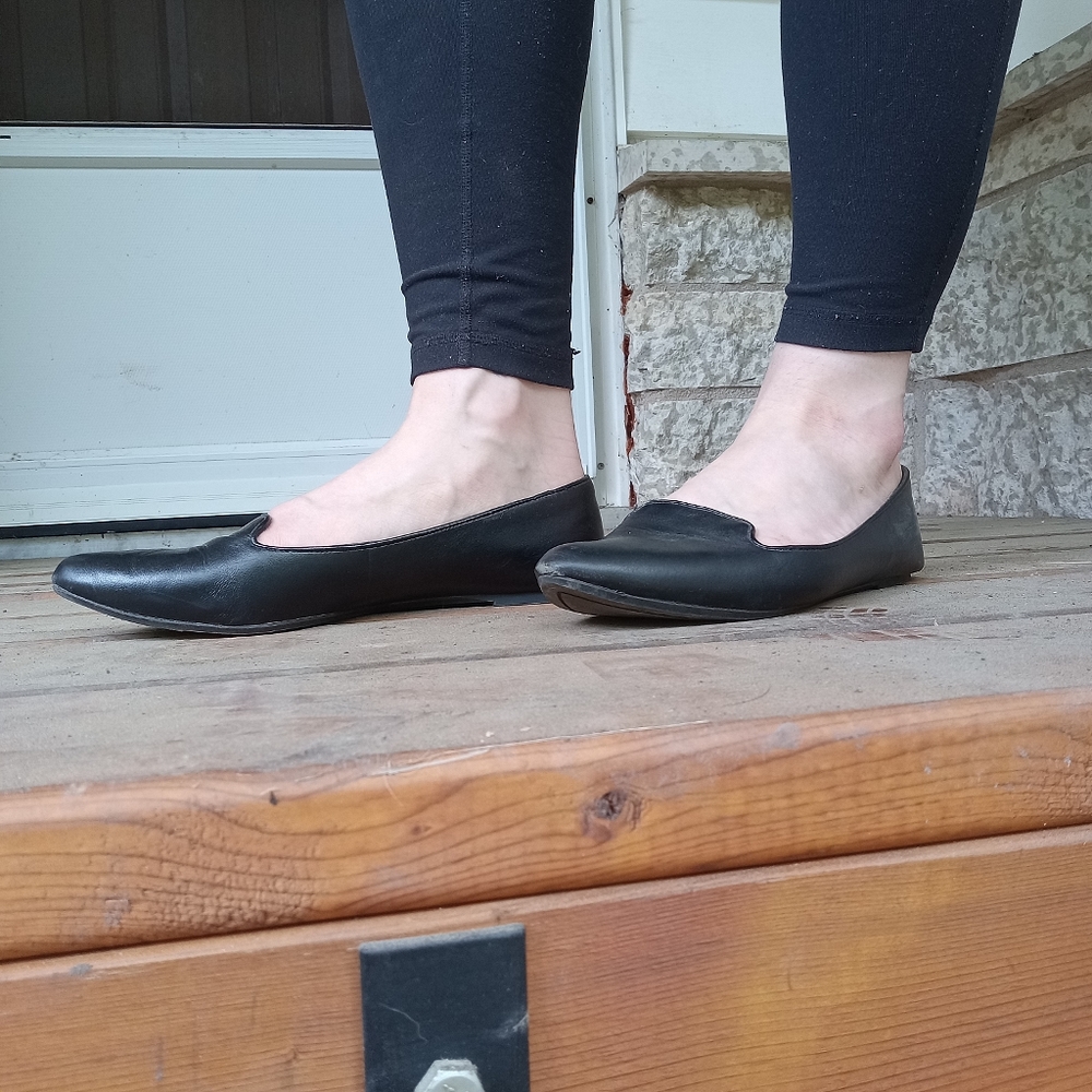 Vince Camuto flats
